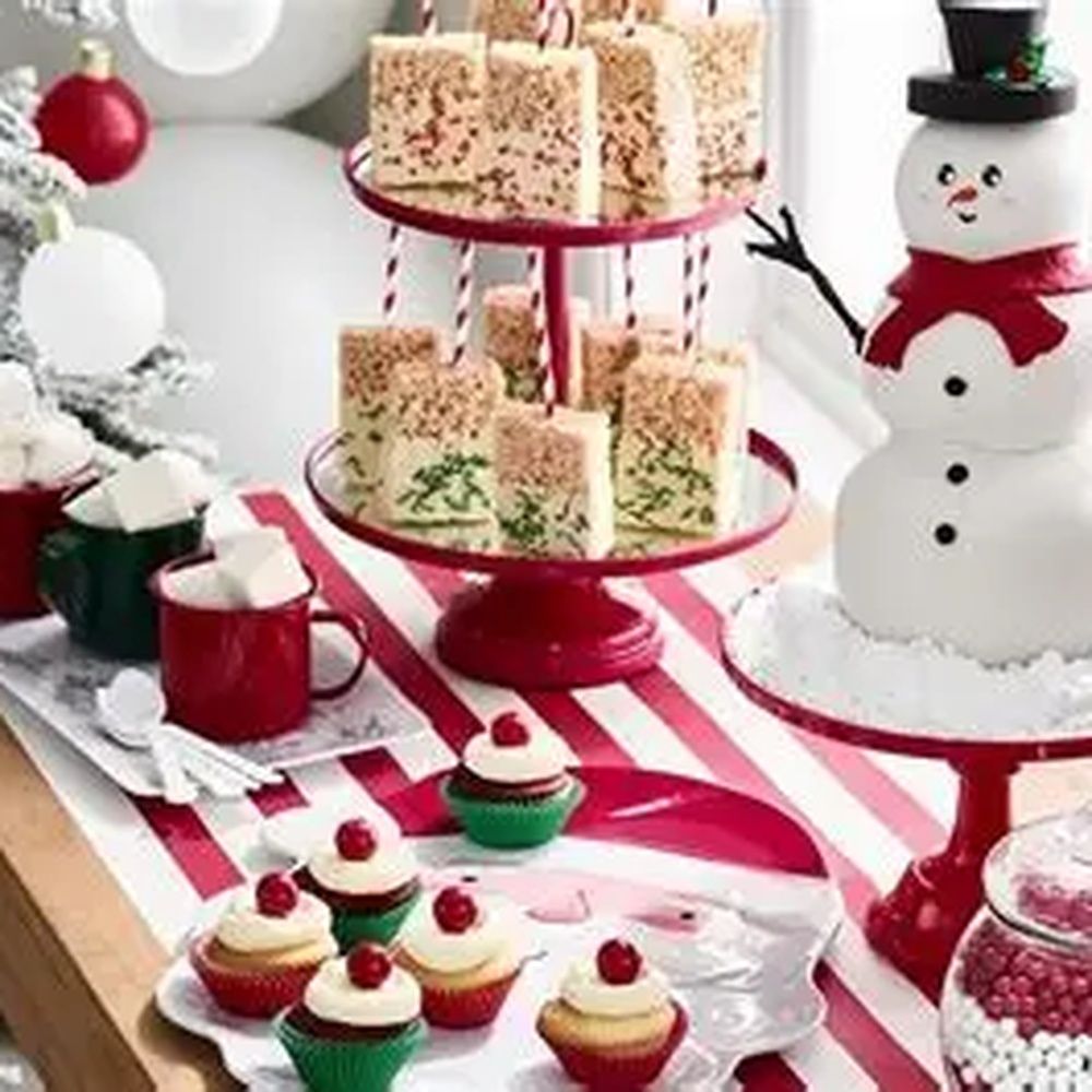 Book Your Next Holiday Party at Latitude Suites